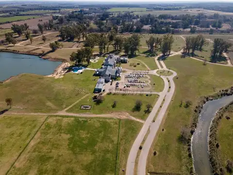 Autopista Ezeiza Cañuelas Km 40