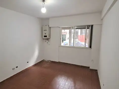 Rauch 3900, Piso PB
