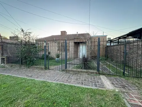 Casa 3 ambientes- Ituzaingó Sur