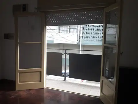 Hermoso PH en primer piso. Excelente ubicación