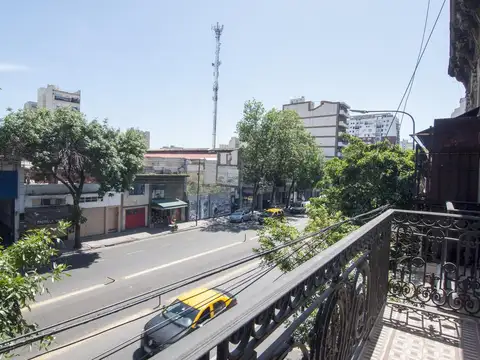 PH 5 dormitorios luminoso con Parrilla  - Sin Expensas - Parque Patricios