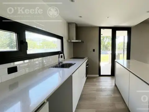 Casa en venta de 4 ambientes  Greenville Polo