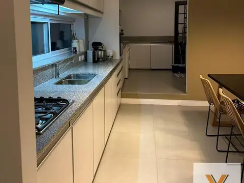 Depto Tipo Casa en Venta de 3 dormitorios