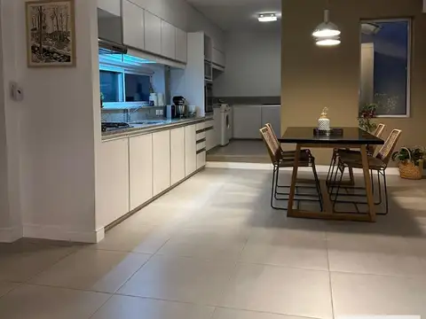 Depto Tipo Casa en Venta en Mataderos, USD 300.000