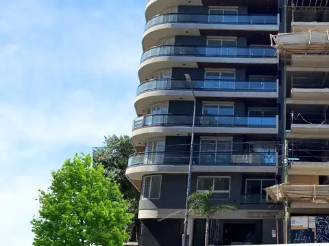 V LURO.EDIFICIO CONSTRUIDO POR NOCITO.  AV. RIVADAVIA 10600. MONOAMBIENTE FRENTE BALCON  .
