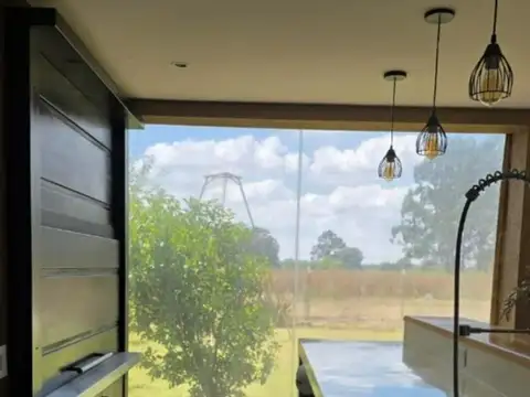 Casa en Venta con 5 cocheras