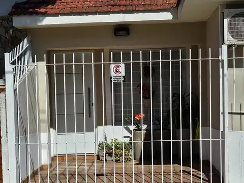 Depto Tipo Casa en Venta en Haedo, USD 165.000