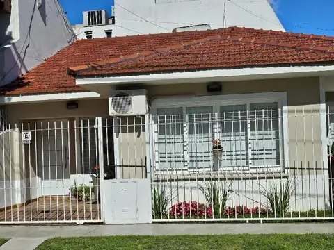Depto Tipo Casa en Venta de 4 ambientes