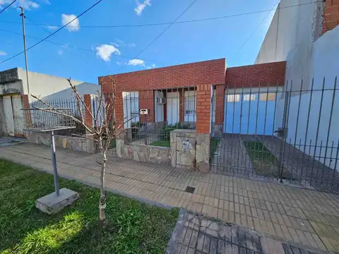 VENTA CASA 2 DORMITORIOS EN SAN NICOLAS