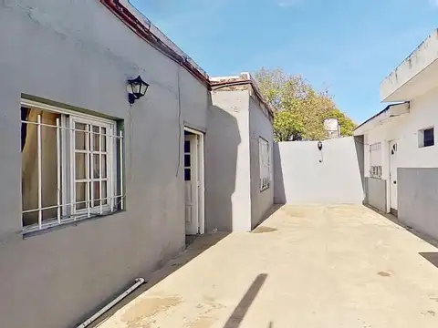 VENTA CASA 3 AMBIENTES MORON . APTO CREDITO