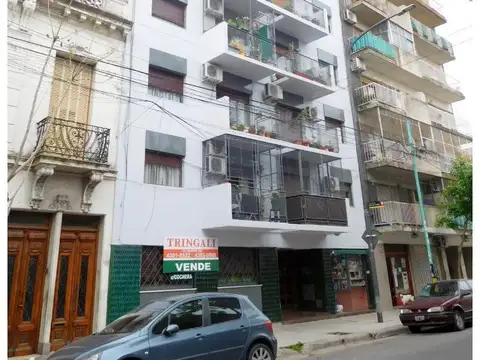 DEPARTAMENTO DE 2 AMBIENTES AL FRENTE CON CERRAMIENTO