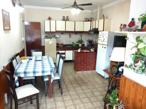 VENTA - Chalets 4 ambientes - Monte Grande - Apto Credito