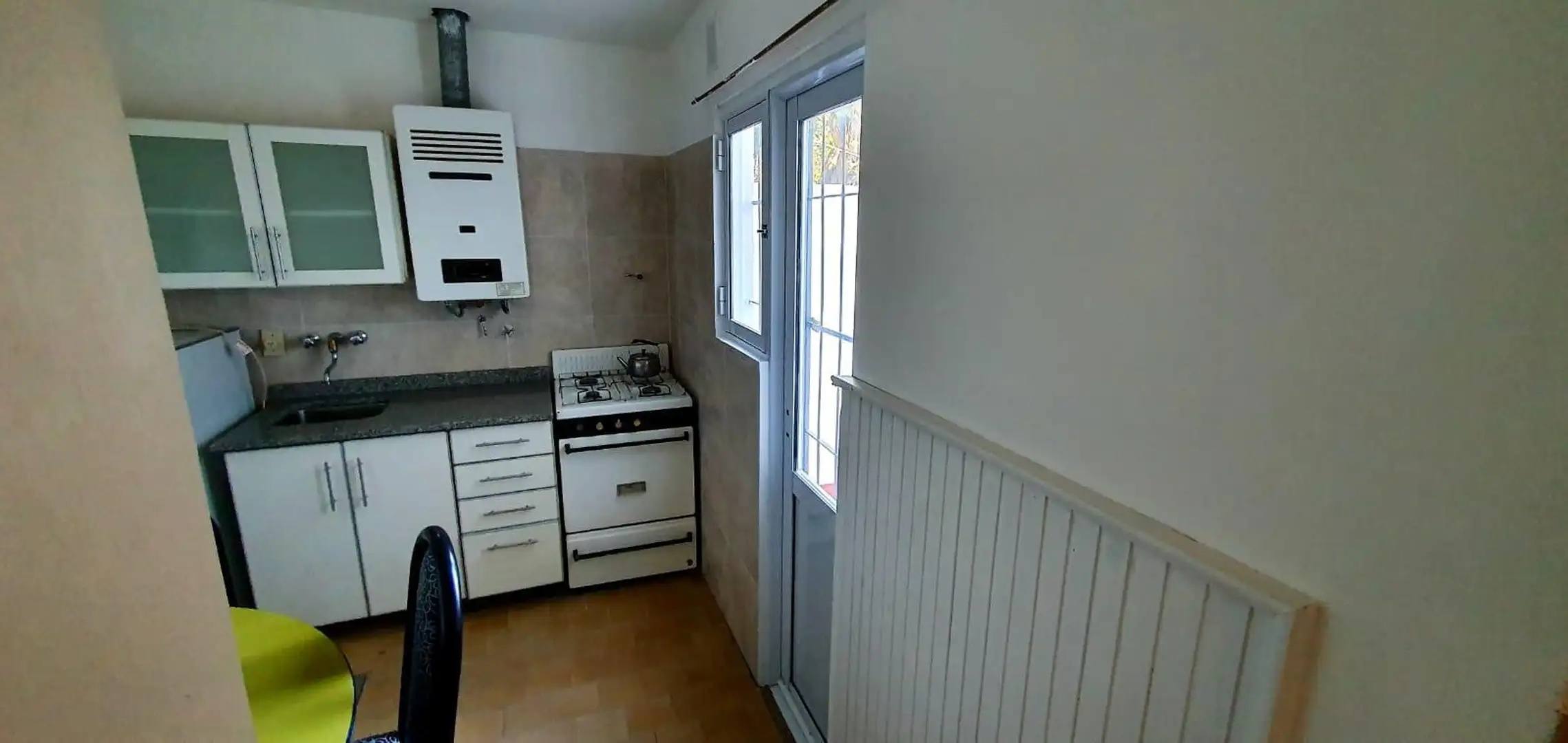 Dpto monoambiente 40m² con patio en Punta Mogotes, a metros del mar