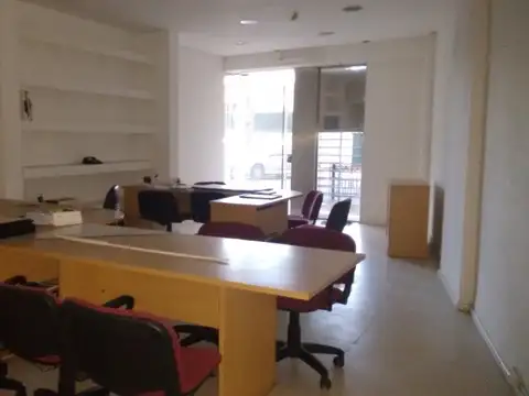 Oficina en Alquiler al Este