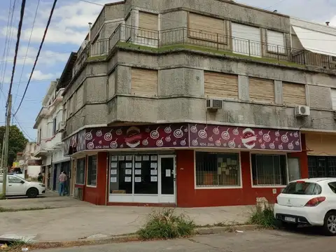 Av Las Heras  al 300