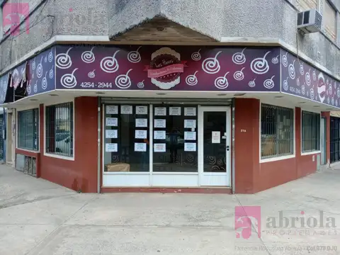 Local en Bernal Oeste