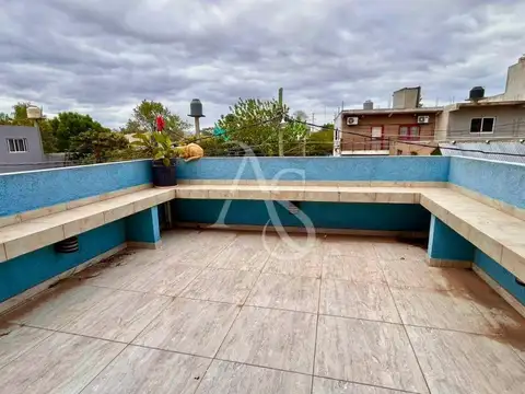 Depto Tipo Casa en Alquiler de 2 dormitorios