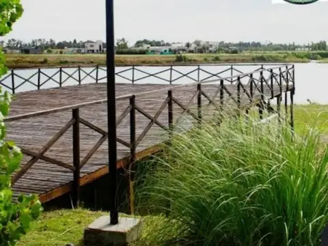 Excelente Lote en Barrio Los Juncos