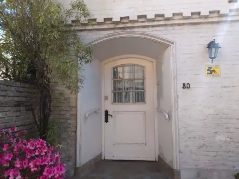 Casa en Venta en Haedo, USD 210.000