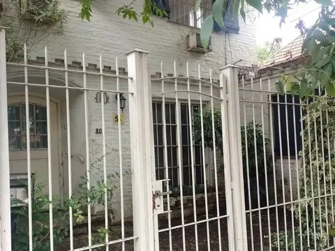 Doctor Jerónimo Fasola 100