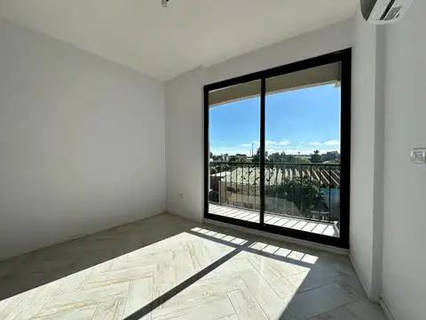 Departamento en Alquiler con 1 cocheras