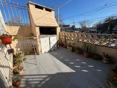 Depto Tipo Casa 3 ambientes con 2 baños