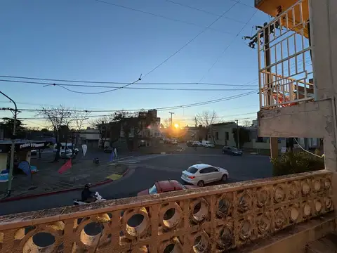 Depto Tipo Casa en Venta con 1 cocheras