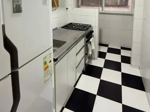 Departamento 3  ambientes  contrafrente  buen estado