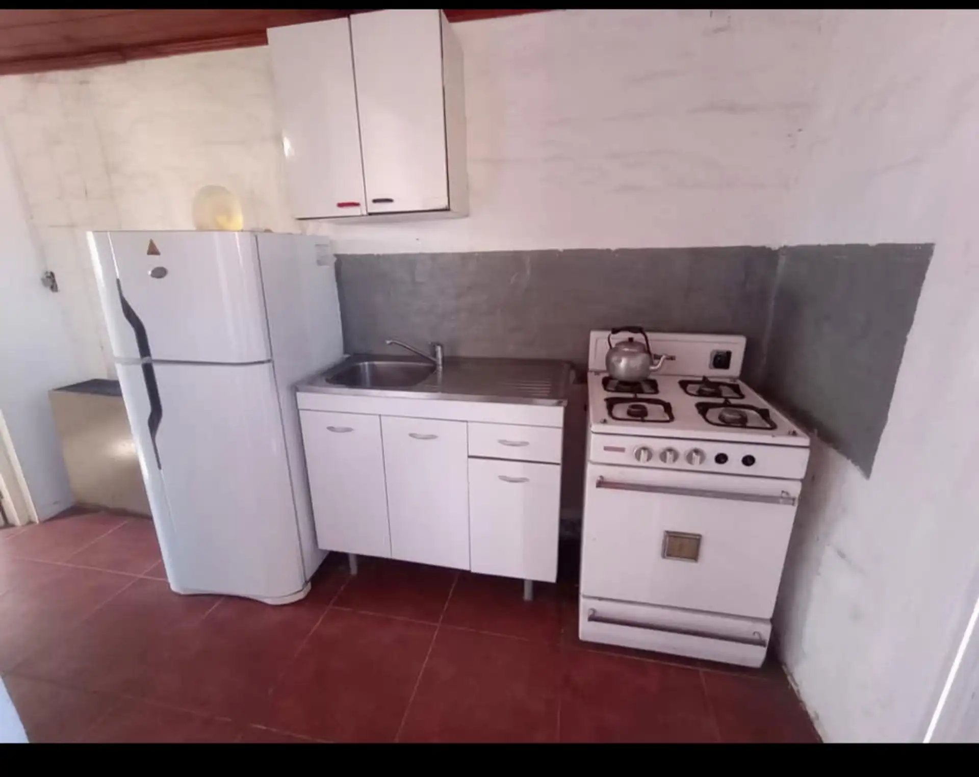 CASA MAS DEPARTAMENTO ZONA HIPODRÓMO