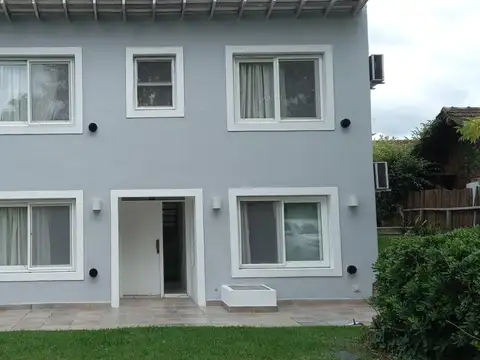 Casa En Venta En Country Maschwitz Club