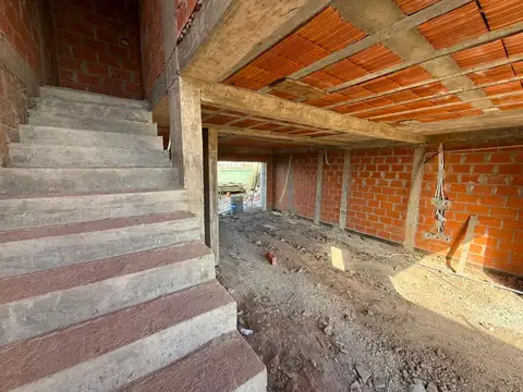 Casa 4 ambientes con 3 baños