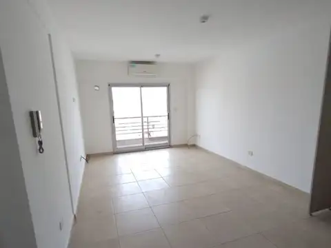 Dpto 2 ambientes con cochera opcional, prácticamente a estrenar y CON AMENITIES 