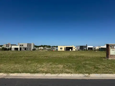 Adg. Lote Central En San Sebastián área 13 Etapa 2