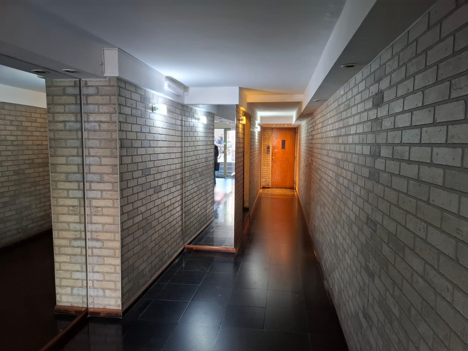 VENTA Villa Crespo 3 Dormitorios con balcón en piso Alto al Contrafrente. A metros del subte