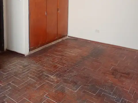 Depto Tipo Casa en Alquiler en Ituzaingo, $ 600.000