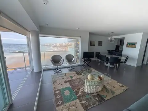 Departamento en Alquiler con 1 cocheras