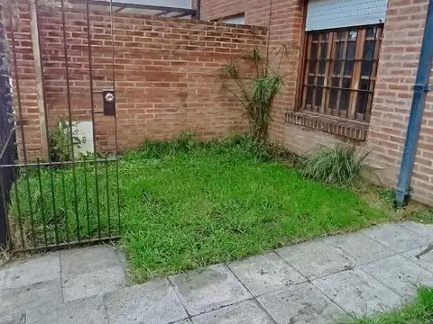 Depto Tipo Casa en Venta de 4 ambientes