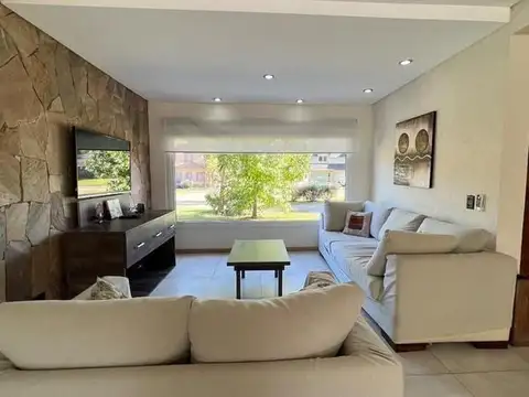 Casa en Venta en La Herradura, USD 410.000