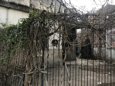 Reconquista 3808 , Piso --