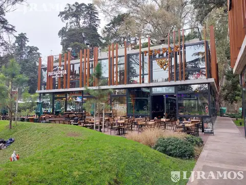 Local en Venta en Barrio Parque Leloir, USD 1.500.000