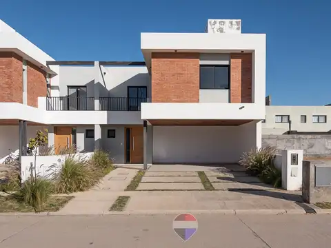 VENTA DUPLEX EN SAN IGNACIO VILLAGE MANANTIALES