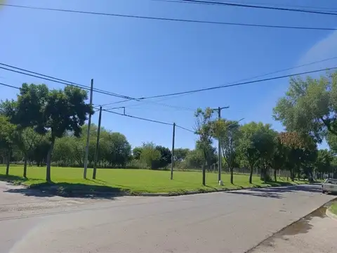 Terreno de 20 x 25 en Lisandro de la Torre y Colón