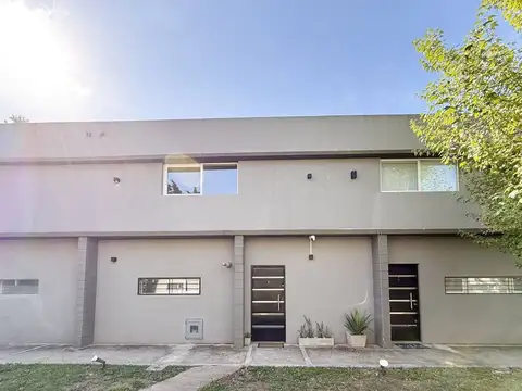 Depto Tipo Casa en Venta de 2 dormitorios