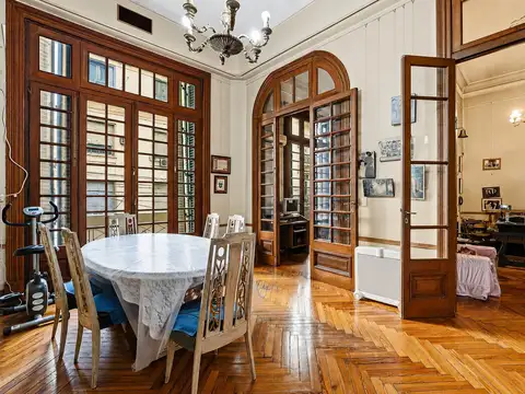 VENTA PH 10 AMBIENTES EN BALVANERA SIN EXPENSAS GRAN POTENCIAL apto profesional