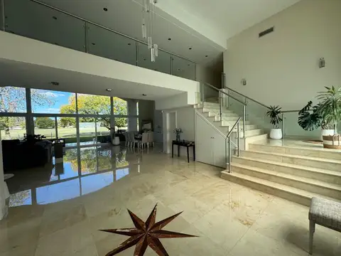 Casa en Venta de 5 dormitorios