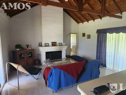 Casa en Venta con 4 cocheras