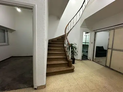 Oportunidad - venta casa en balvanera