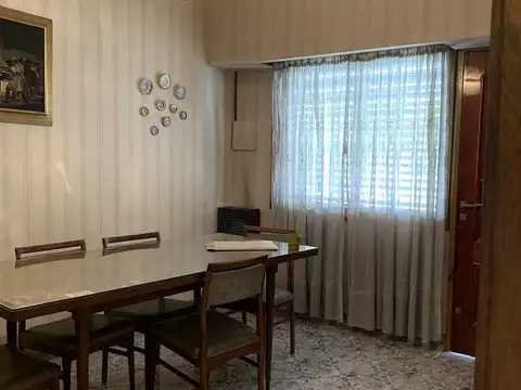 Alquiler de casa 3 amb en ph patio, terraza. AA instalados