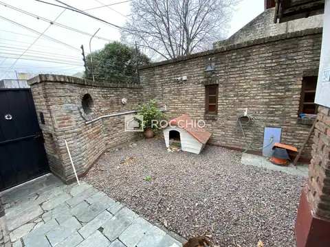 Casa 3 ambientes con 2 baños