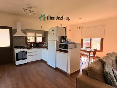 Casa en Alquiler Temporal con 4 cocheras